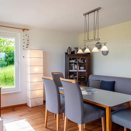 Apartamento Haus am Hügel Groß Zicker Exterior foto