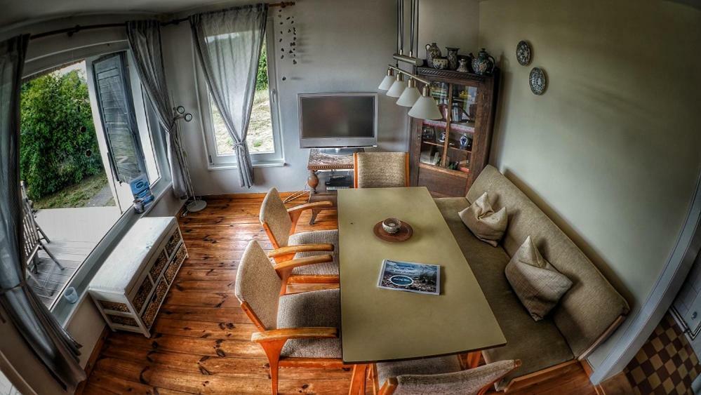 Apartamento Haus am Hügel Groß Zicker Exterior foto